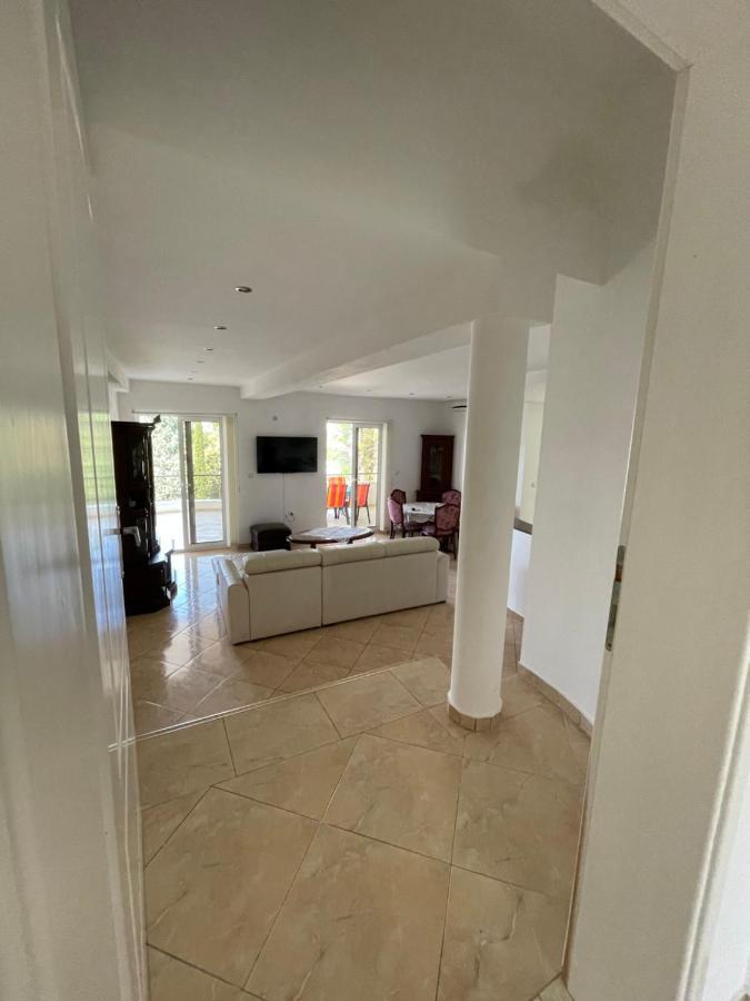 Apartments Rozela Улцин Екстериор снимка
