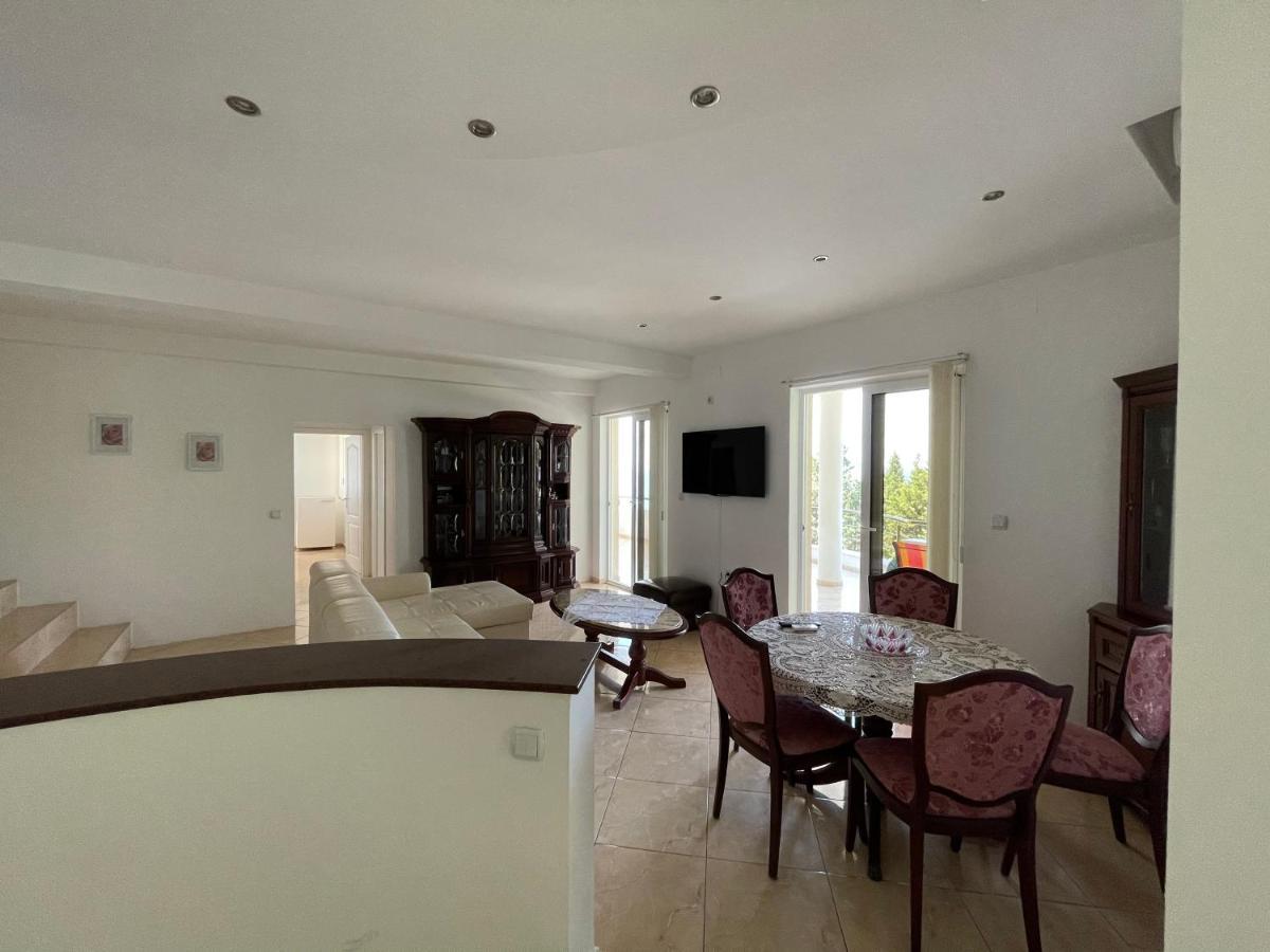 Apartments Rozela Улцин Екстериор снимка